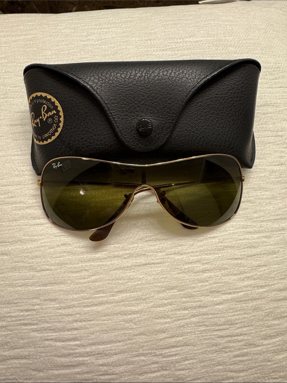Ray-Ban Oversized Shield Sunglasses Brown Lens • Chic Statement